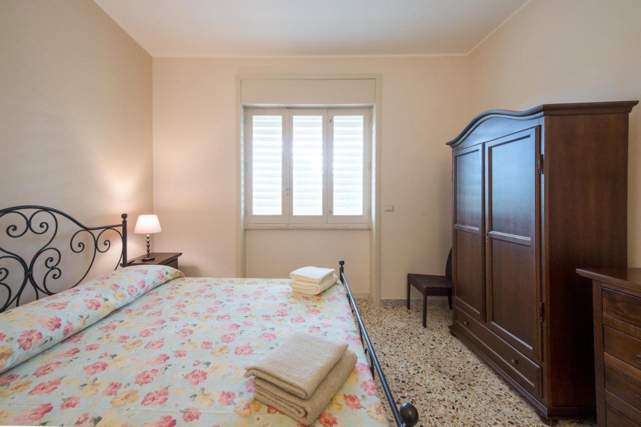 Parco Degli Aranci Bed & Breakfast Cutrofiano Exterior photo